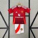 Kit Infantil Manchester United 24/25 - Vermelho