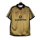 Camisa Dupla Face Retrô Manchester United Umbro 2001/02 100 Anos Masculina Branca e Preta ou Dourada